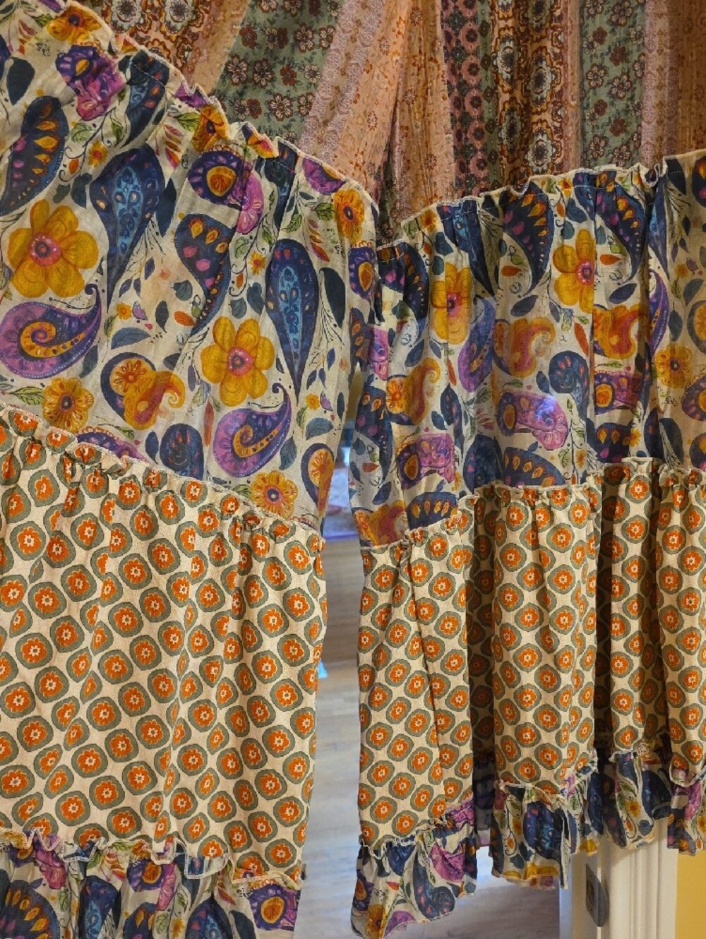 NWOT POL Tiered Wide Leg Pants - Picture 2 of 3